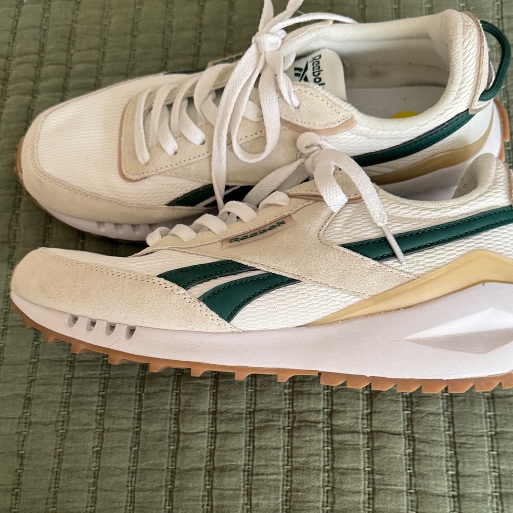 Reebok Cream and Green Athletic Shoes - Picture 4 of 6